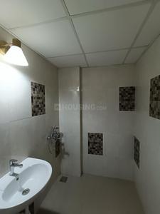 Bathroom Image of 720 Sq.ft 1 BHK Apartment / Flat for sale in Mahindra Happinest Kalyan Project A, Bhiwandi Thane for Rs. 3900000