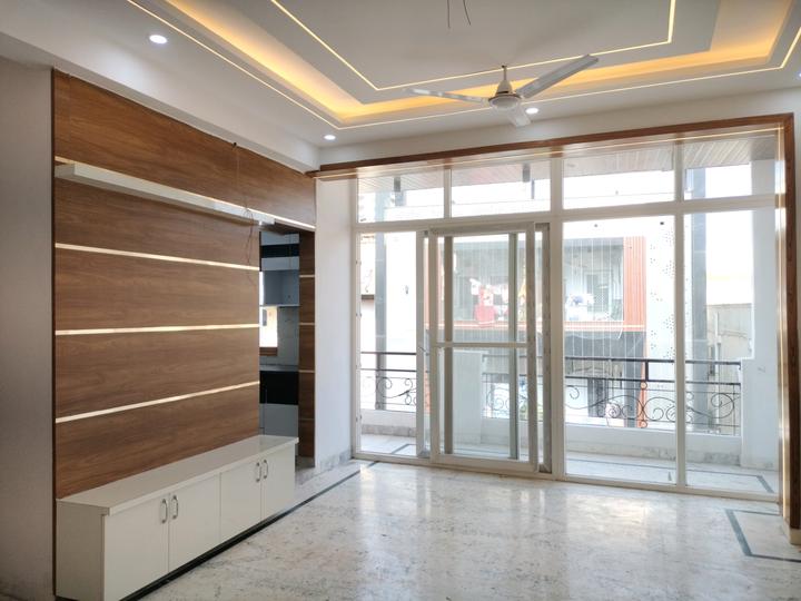 Nikunj Independent Luxurious Floor Main Image 1