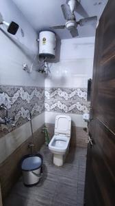 Bathroom Image of 1350 Sq.ft 3 BHK Apartment / Flat for rent in Home Ashiyana Residency, Jagatpura Jaipur for Rs. 25000