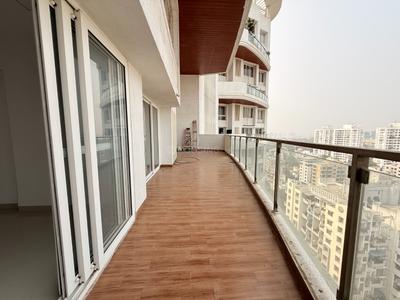 Balcony Image of 3057 Sq.ft 3 BHK Apartment / Flat for sale in Kundan Emirus, Baner Pune for Rs. 60000000
