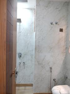 Common Bathroom Image of 1620 Sq.ft 3 BHK Builder Floor for sale in BPTP District 3, Sector 85 Faridabad for Rs. 16500000