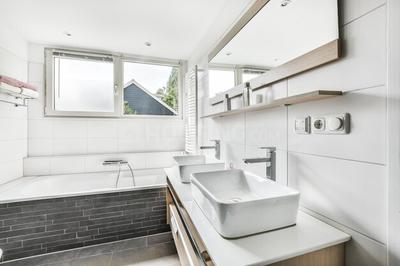 Bathroom Image of 4500 Sq.ft 4 BHK Villa for sale in Kardhanur Sangareddy for Rs. 24900000