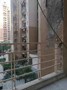 Living Room Image of 825 Sq.ft 2 BHK Apartment / Flat for sale in Paras Tierea, Sector 137 Noida for Rs. 7400000