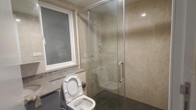 Image of 2500 Sq.ft 3 BHK Apartment / Flat for rent in DLF One Midtown, Karampura, New Delhi for Rs. 120000