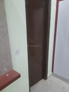 Bedroom Image of 800 Sq.ft 2 BHK Builder Floor for rent in Preet Vihar New Delhi for Rs. 26000