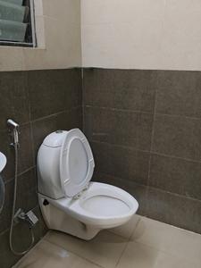 Common Bathroom Image of 671 Sq.ft 1 BHK Apartment / Flat for sale in Eastern Winds, Kurla East Mumbai for Rs. 12000000