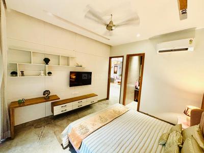 Bedroom Image of 1835 Sq.ft 3 BHK Apartment / Flat for sale in Mayfair Park, Sanauli Zirakpur for Rs. 12150000