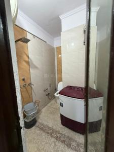 Bathroom Image of 900 Sq.ft 2 BHK Independent House for rent in Subhash Nagar New Delhi for Rs. 41500