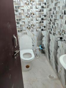 Bathroom Image of 300 Sq.ft 1 RK Independent House for rent in Sector 44 Noida for Rs. 8500