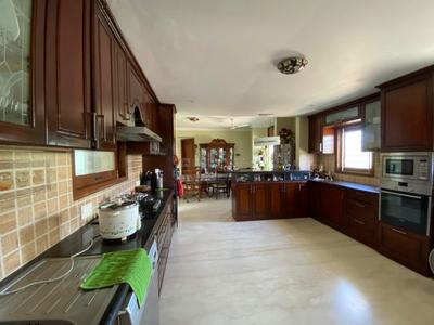 Kitchen Image of 6500 Sq.ft 4 BHK Independent House for sale in Injambakkam Chennai for Rs. 90000000