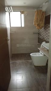 Bathroom Image of 3200 Sq.ft 4 BHK Independent House for rent in Bakrol Anand for Rs. 40000