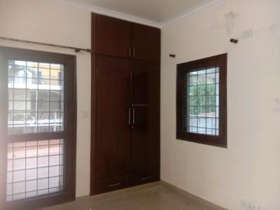 Bedroom Image of 2200 Sq.ft 3 BHK Apartment / Flat for rent in DDA Flats Vasant Kunj, Vasant Kunj New Delhi for Rs. 90000