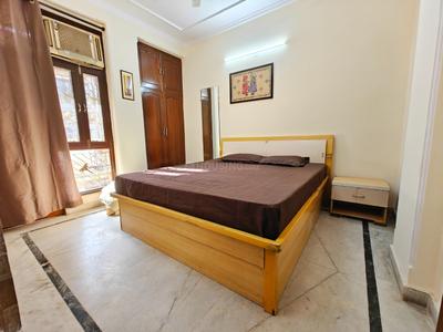 Bedroom Image of 1300 Sq.ft 3 BHK Apartment / Flat for rent in Vaishali Ghaziabad for Rs. 37000