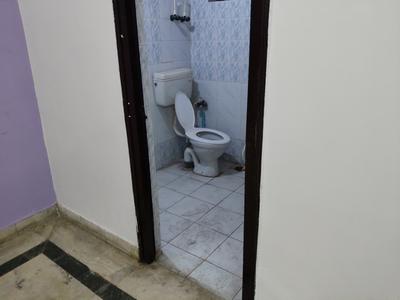 Image of 1250 Sq.ft 2 BHK Apartment / Flat for rent in Purvanchal Group Jeevan Ashray CGHS, Sector 62, Noida for Rs. 26000