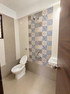 Bathroom Image of 750 Sq.ft 2 BHK Apartment / Flat for rent in Diamond Nexus Gulmohar Wing A And B, Charholi Budruk Pune for Rs. 16000