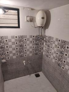 Bathroom Image of 800 Sq.ft 1 BHK Apartment / Flat for rent in Sama Savli Vadodara for Rs. 9000