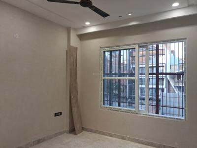 Bedroom Image of 1800 Sq.ft 3 BHK Builder Floor for sale in Paschim Vihar New Delhi for Rs. 37800000