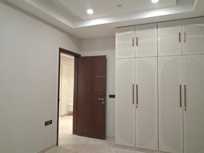 Bedroom Image of 2250 Sq.ft 4 BHK Builder Floor for sale in Paschim Vihar New Delhi for Rs. 42500000