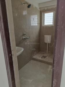 Bathroom Image of 995 Sq.ft 3 BHK Apartment / Flat for sale in Sri Mateshwari Residency, Ramkrishan Nagar Patna for Rs. 10500000