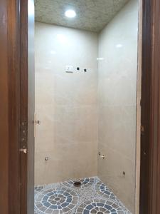 Common Bathroom Image of 1000 Sq.ft 2 BHK Builder Floor for sale in Vaishali Ghaziabad for Rs. 7800000
