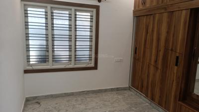 Bedroom Image of 900 Sq.ft 2 BHK Independent House for rent in NRI Layout Bengaluru for Rs. 26500
