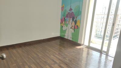 Bedroom Image of 925 Sq.ft 2 BHK Apartment / Flat for sale in Paras Tierea, Sector 137 Noida for Rs. 7800000