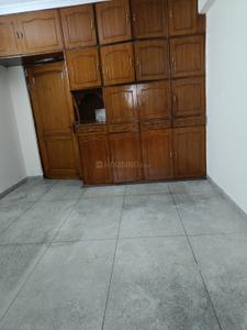 Bedroom Image of 2400 Sq.ft 4 BHK Apartment / Flat for sale in Bathal apartment, Patparganj New Delhi for Rs. 34000000