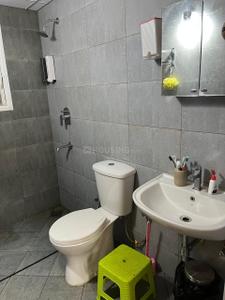 Bathroom Image of 1300 Sq.ft 3 BHK Apartment / Flat for rent in Provident Adora De Goa, Sancoale Goa for Rs. 65000
