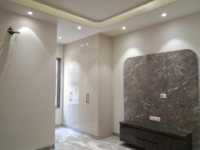 Bedroom Image of 1800 Sq.ft 3 BHK Builder Floor for sale in Paschim Vihar New Delhi for Rs. 37500000