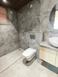 Bathroom Image of 3300 Sq.ft 4 BHK Apartment / Flat for rent in New Gotri Vadodara for Rs. 56000