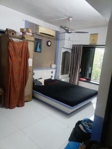 Bedroom Image of 1200 Sq.ft 2 BHK Apartment / Flat for sale in Mulund West Mumbai for Rs. 20000000
