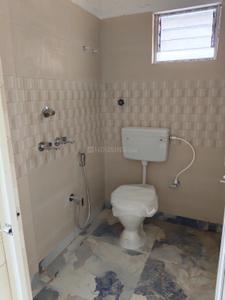 Bathroom Image of 825 Sq.ft 2 BHK Apartment / Flat for sale in Prince Anwar Shah Connector Kolkata for Rs. 5500000