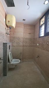 Image of 900 Sq.ft 3 BHK Builder Floor for rent in Pitampura, New Delhi for Rs. 40000