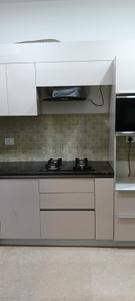 Kitchen Image of 1035 Sq.ft 2 BHK Apartment / Flat for rent in Godrej Woods, Sector 43 Noida for Rs. 50000