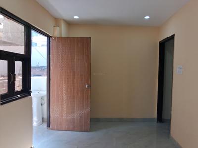 Bedroom Image of 600 Sq.ft 2 BHK Apartment / Flat for rent in Sector 72 Noida for Rs. 25000