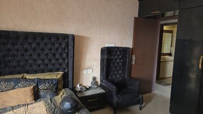 Bedroom Image of 2400 Sq.ft 4 BHK Apartment / Flat for rent in K Raheja Classique, Andheri West Mumbai for Rs. 300000