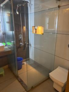 Bathroom Image of 900 Sq.ft 2 BHK Builder Floor for rent in Ashok Nagar New Delhi for Rs. 36000