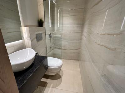 Image of 620 Sq.ft 2 BHK Apartment / Flat for sale in Raunak Centrum, Chembur, Mumbai for Rs. 16500000