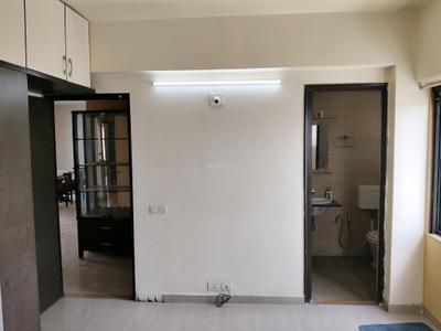 Bedroom Image of 2910 Sq.ft 4 BHK Apartment / Flat for rent in Chandkheda Ahmedabad for Rs. 44000