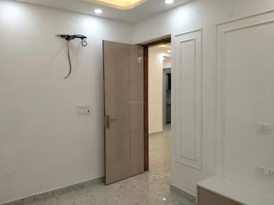 Bedroom Image of 1100 Sq.ft 3 BHK Apartment / Flat for sale in Vikaspuri New Delhi for Rs. 16500000