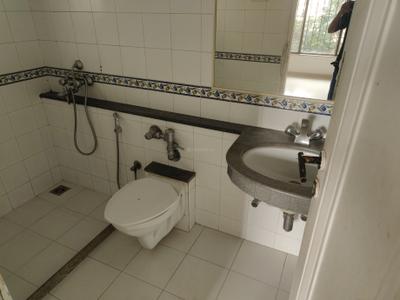 Bedroom Image of 1100 Sq.ft 2 BHK Apartment / Flat for rent in Ahuja Chardham Apartment, Bandra West Mumbai for Rs. 169000