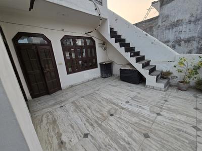 Balcony Image of 700 Sq.ft 1 RK Independent House for rent in Pratap Vihar Ghaziabad for Rs. 15000