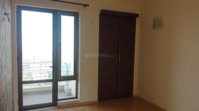 Bedroom Image of 1815 Sq.ft 3 BHK Apartment / Flat for rent in Unitech Fresco, Sector 50 Gurgaon for Rs. 65000
