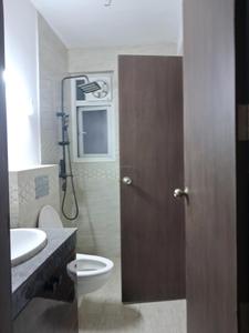 Common Bathroom Image of 1625 Sq.ft 3 BHK Apartment / Flat for sale in ATS Le Grandiose, Sector 150 Noida for Rs. 21500000