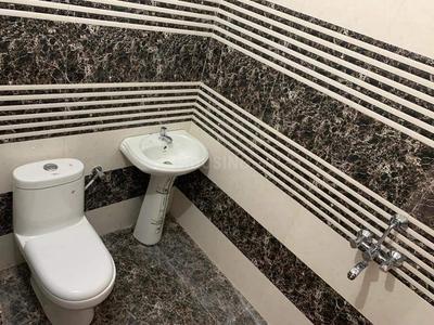 Bathroom Image of 2350 Sq.ft 2 BHK Independent House for rent in Taramandal Gorakhpur for Rs. 12000