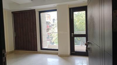 Bedroom Image of 2000 Sq.ft 3 BHK Builder Floor for rent in Kalkaji New Delhi for Rs. 100000