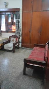 Bedroom Image of 1400 Sq.ft 3 BHK Apartment / Flat for rent in Patparganj New Delhi for Rs. 45000