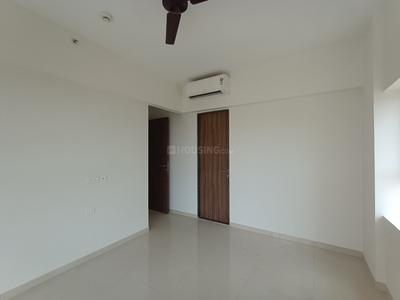Bedroom Image of 1025 Sq.ft 2 BHK Apartment / Flat for rent in Lodha Amara, Kolshet Thane for Rs. 43000