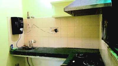 Kitchen Image of 826 Sq.ft 2 BHK Apartment / Flat for sale in Rajajipuram Lucknow for Rs. 3450000