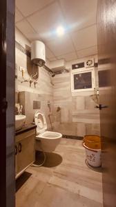 Bathroom Image of 1800 Sq.ft 3.5 BHK Apartment / Flat for rent in Arsha Sumangalam, Vrindavan Yojana Lucknow for Rs. 45000